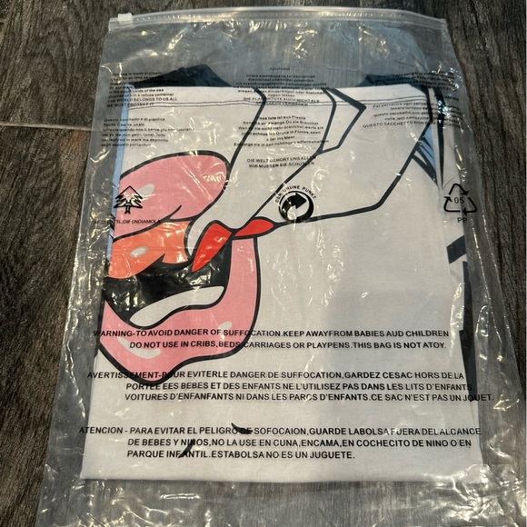 NWT Moschino Graphic Pop Art Crying Shirt - Picture 7 of 7